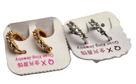 Small Round-Shaped Earrings – Minimal & Elegant Jewelry