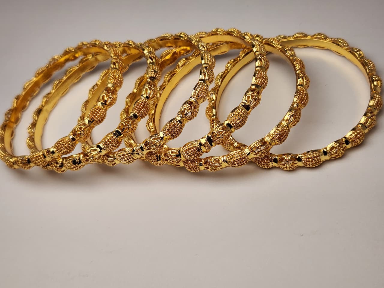 Women’s One Carat Gold Plated Bangles – Elegant Fashion Jewellery