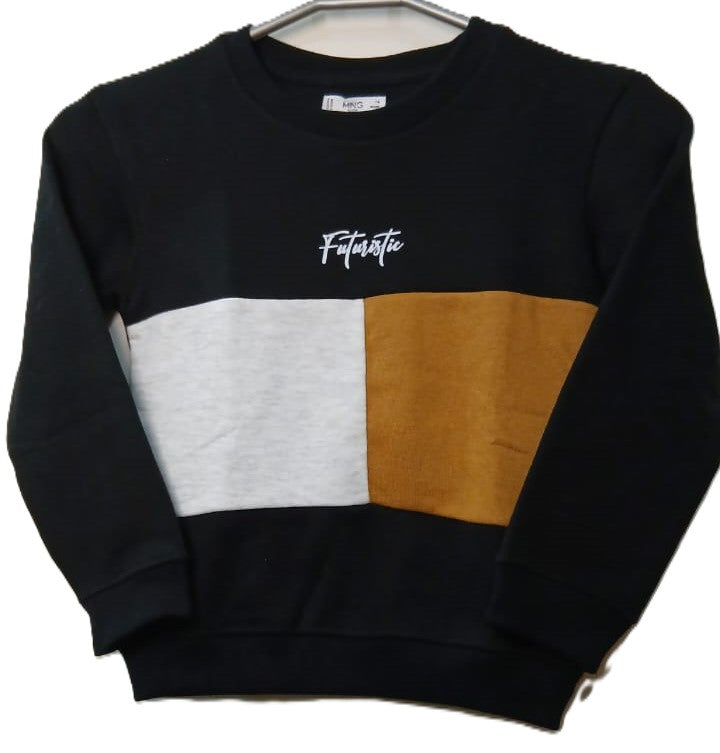 Sweatshirt with “Futuristic” Print – Bold & Modern Style